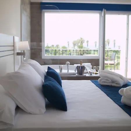 Hotell Playaballena 4*